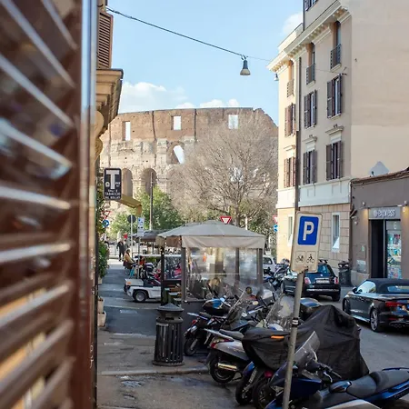 Oliviero - Colosseo With Terrace Rome